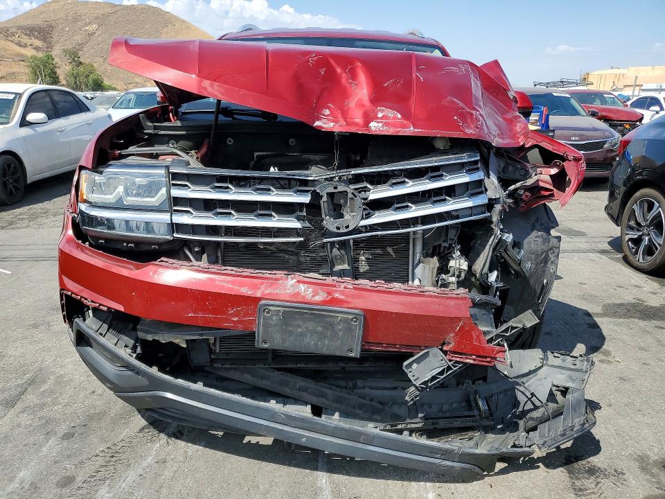 2018 Volkswagen Atlas მანქანა იყიდება აუქციონზე, vin: 1V2CR2CA6JC509821, აუქციონის ნომერი: 64638026