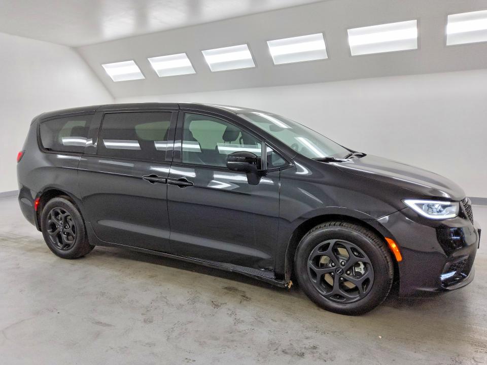 Aukcja sprzedaży 2023 Chrysler Pacifica, vin: 2C4RC1L74PR632822, numer aukcji: 65033516