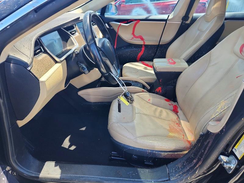 64694336 :رقم المزاد ، 5YJSA1CN0DFP05147 vin ، 2013 Tesla Model S مزاد بيع