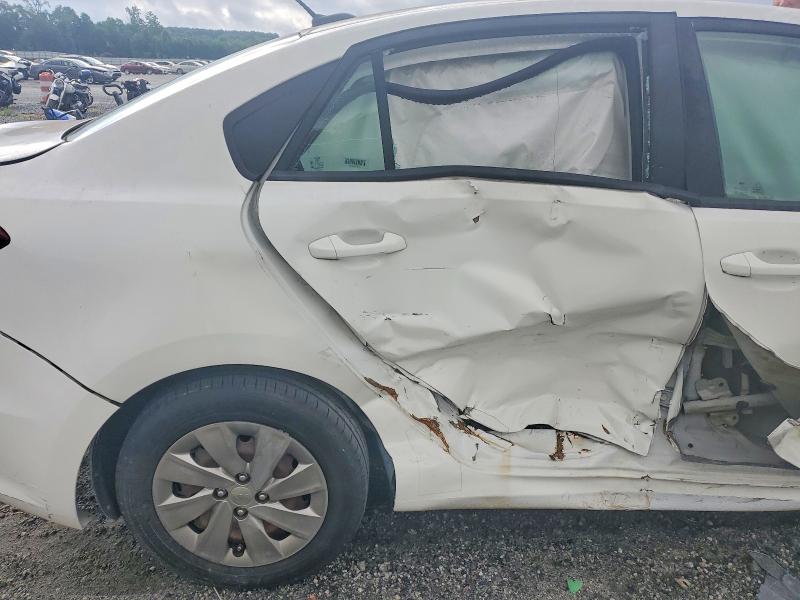 63201736 :رقم المزاد ، 3KPA24AB1JE050047 vin ، 2018 Kia Rio مزاد بيع