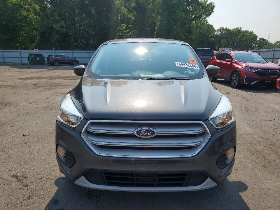 2019 Ford Escape მანქანა იყიდება აუქციონზე, vin: 1FMCU0GD3KUB48550, აუქციონის ნომერი: 64432386