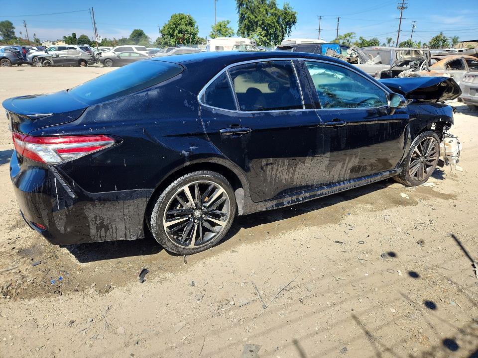 Продажа на аукционе авто 2018 Toyota Camry, vin: 4T1B61HK8JU075263, номер лота: 65555436