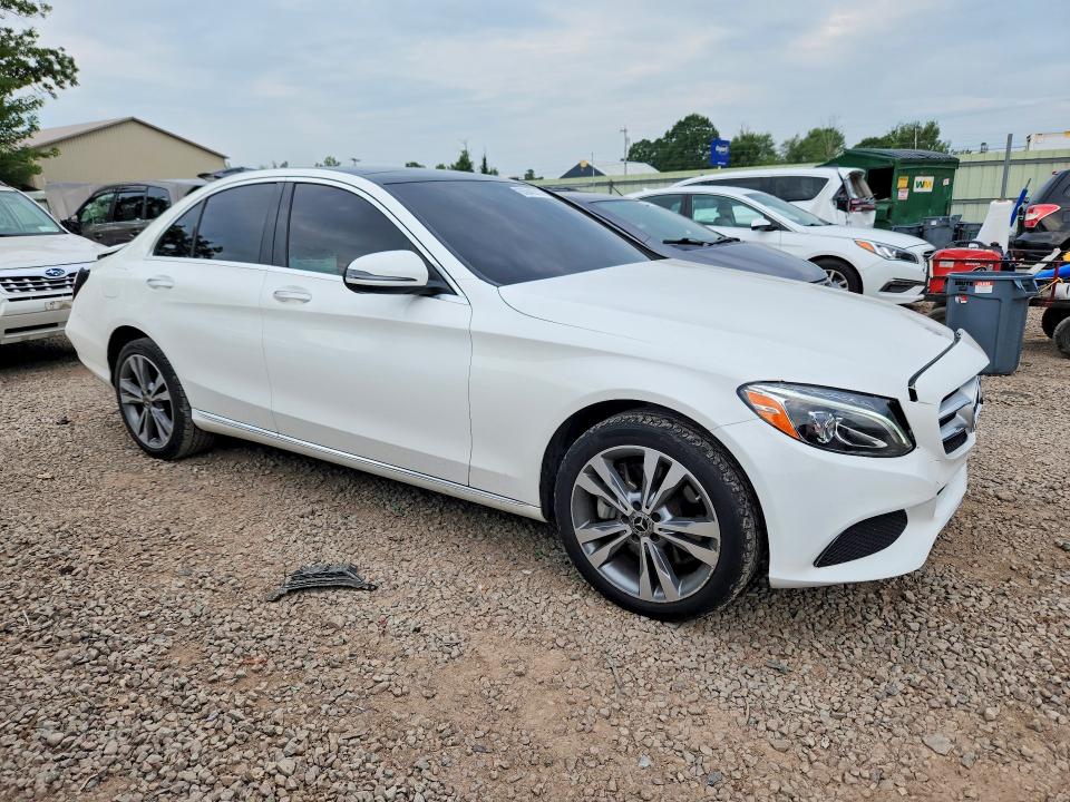 63940216 :رقم المزاد ، WDDWF4KB6JR411078 vin ، 2018 Mercedes-benz C مزاد بيع
