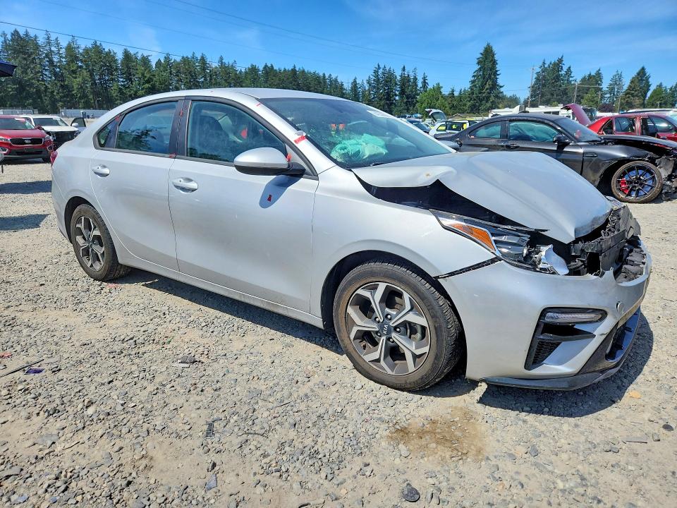 64230606 :رقم المزاد ، 3KPF24ADXME403316 vin ، 2021 Kia Forte مزاد بيع
