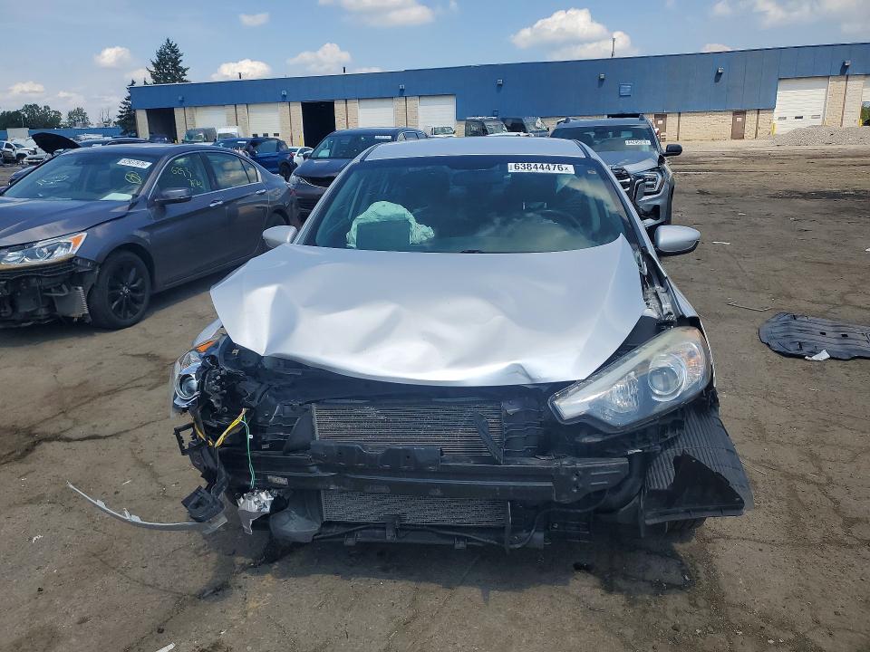 2016 Kia Forte მანქანა იყიდება აუქციონზე, vin: KNAFK4A63G5532433, აუქციონის ნომერი: 63844476