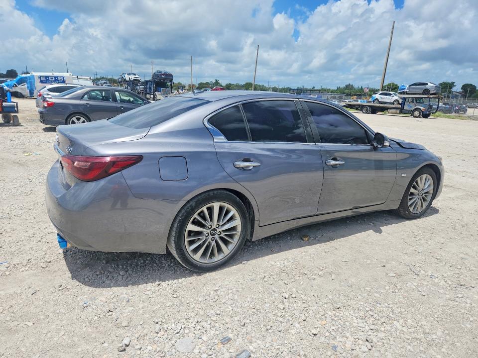 64111376 :رقم المزاد ، JN1EV7AP0LM207306 vin ، 2020 Infiniti Q50 مزاد بيع