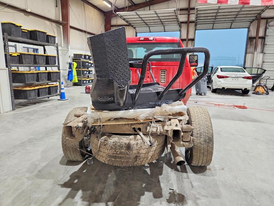 Продажа на аукционе авто 2026 Chevrolet Silverado, vin: 1GC3KLE70TF101362, номер лота: 64210106