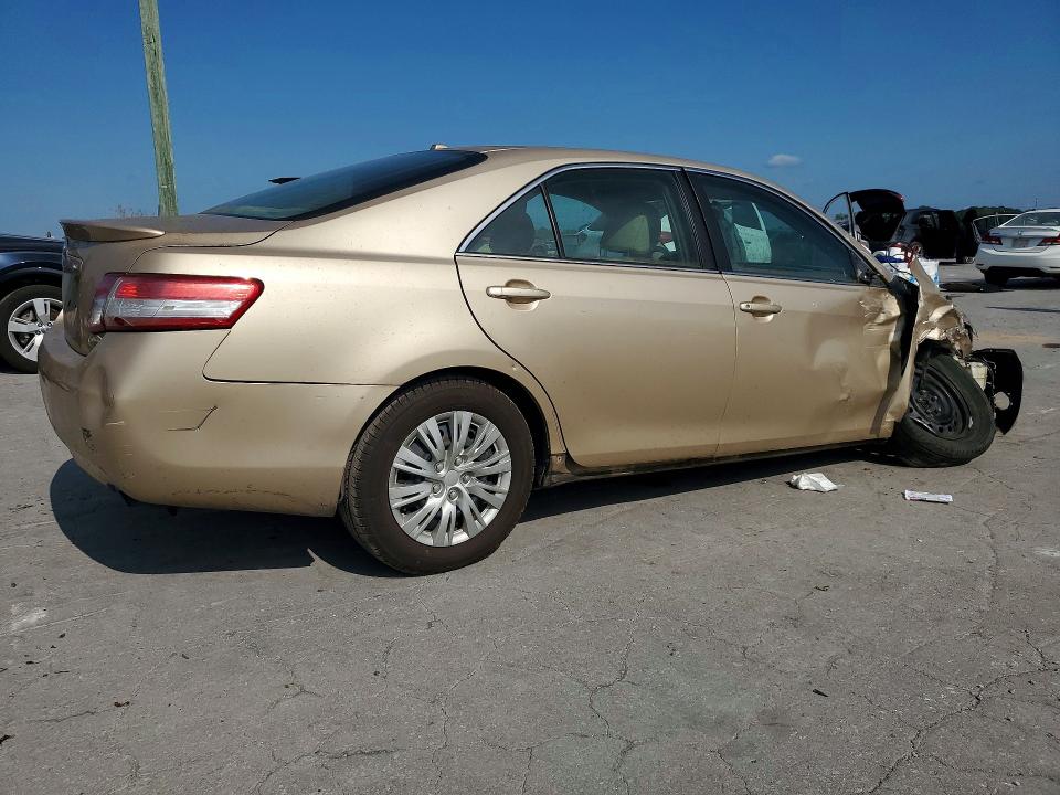 2011 Toyota Camry მანქანა იყიდება აუქციონზე, vin: 4T1BF3EK8BU703002, აუქციონის ნომერი: 64066246