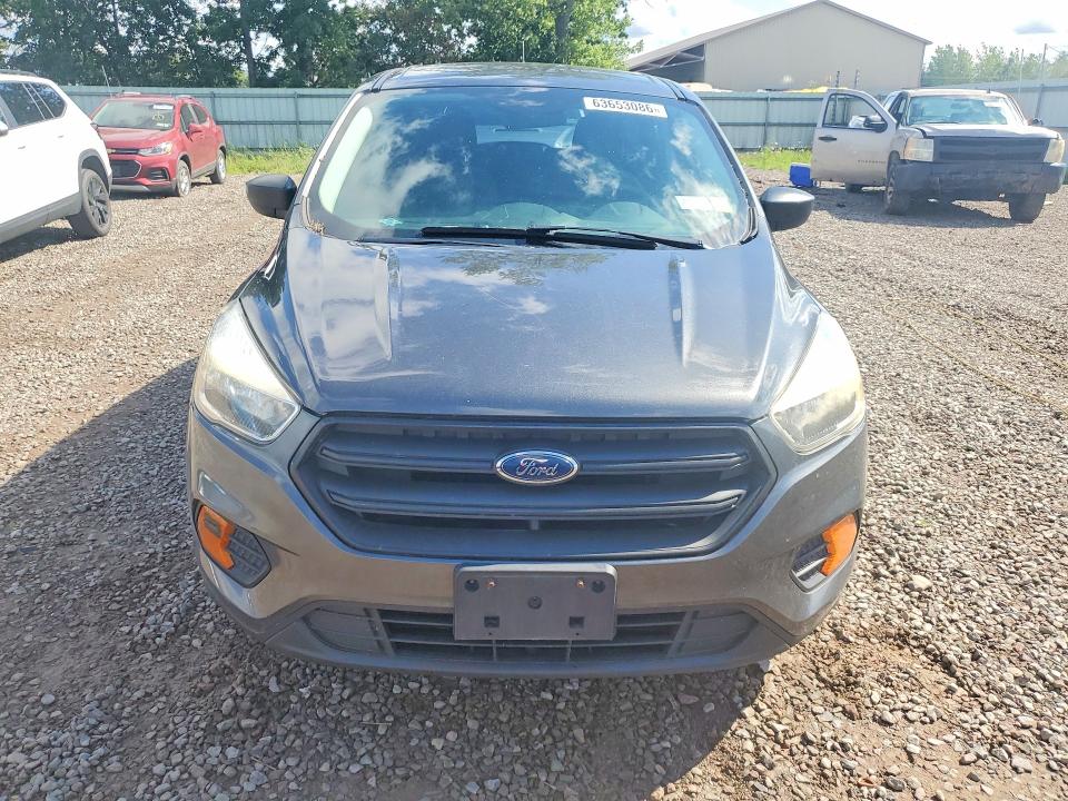 2017 Ford Escape მანქანა იყიდება აუქციონზე, vin: 1FMCU0F71HUE74240, აუქციონის ნომერი: 63653086