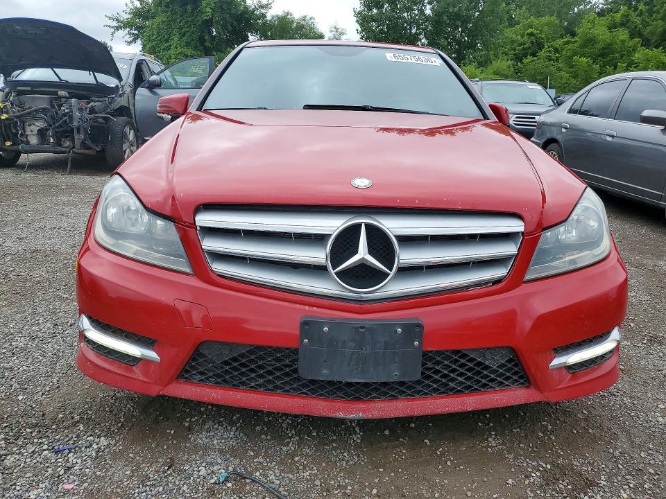 2012 Mercedes-benz C მანქანა იყიდება აუქციონზე, vin: WDDGF8FB7CA689754, აუქციონის ნომერი: 65575636