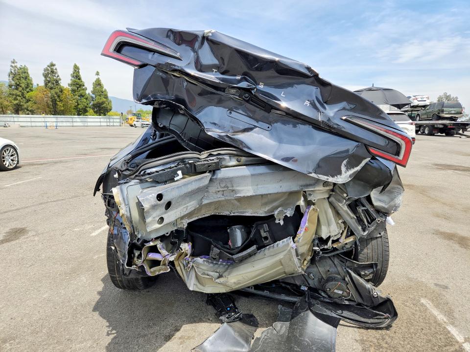 Продажа на аукционе авто 2025 Tesla Model 3, vin: 5YJ3E1EA4SF043590, номер лота: 64959396
