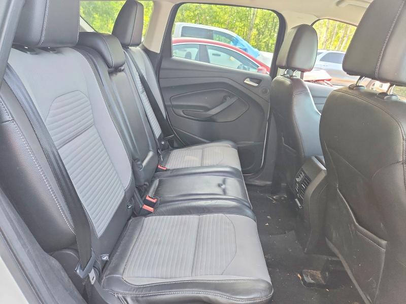 Продаж на аукціоні авто 2017 Ford Escape, vin: 1FMCU9G98HUD70705, номер лоту: 64313946