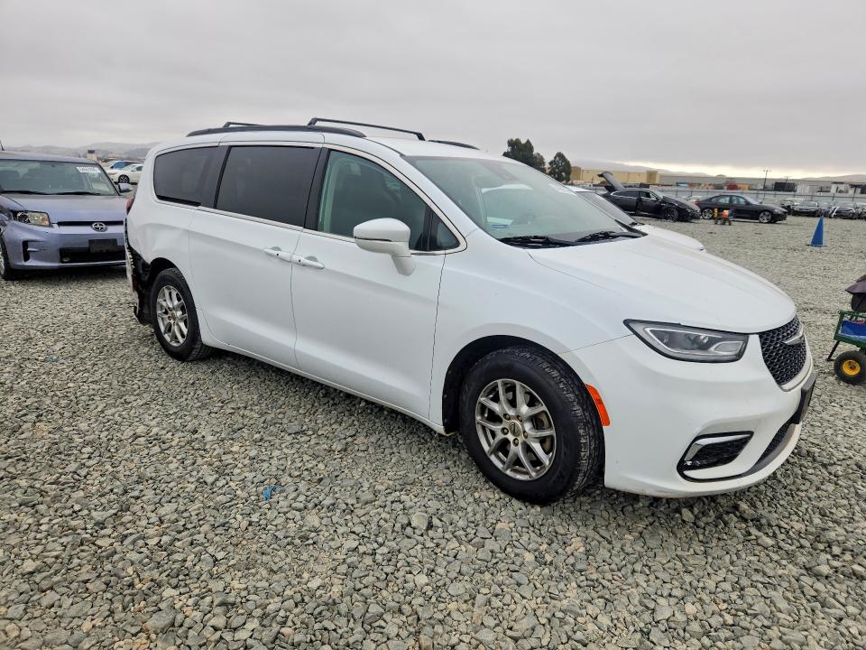Продажа на аукционе авто 2022 Chrysler 200 Limited 4dr, vin: 2C4RC1BG0NR126029, номер лота: 64660556