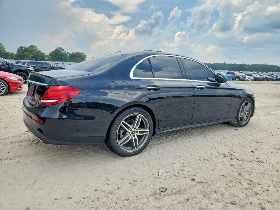 2018 Mercedes-benz E მანქანა იყიდება აუქციონზე, vin: WDDZF4JB2JA296802, აუქციონის ნომერი: 66353236