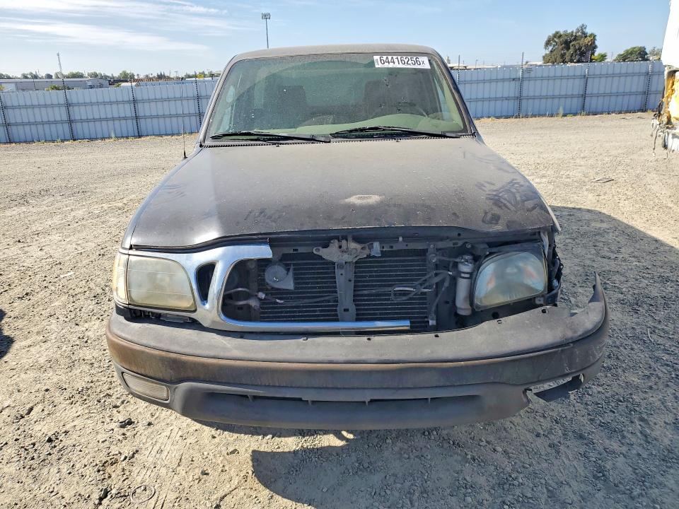 64416256 :رقم المزاد ، 5TENL42N51Z822467 vin ، 2001 Toyota Tacoma مزاد بيع