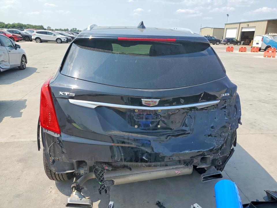 Продаж на аукціоні авто 2018 Cadillac Xt5, vin: 1GYKNCRSXJZ158613, номер лоту: 62717886