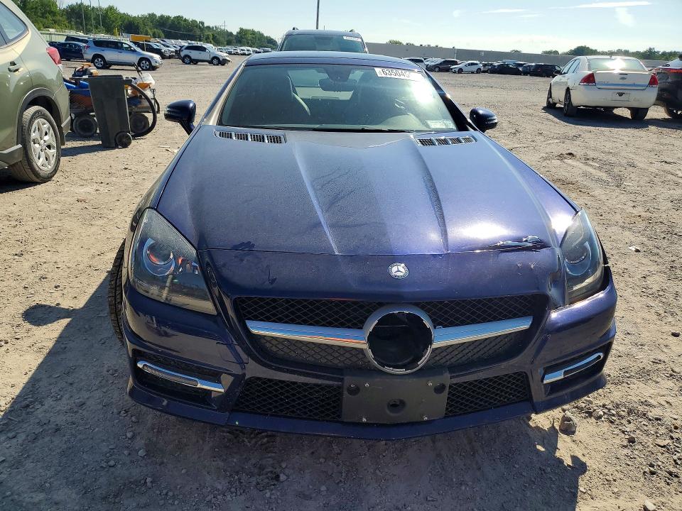 63504556 :رقم المزاد ، WDDPK3JA4GF121516 vin ، 2016 Mercedes-benz Slk مزاد بيع