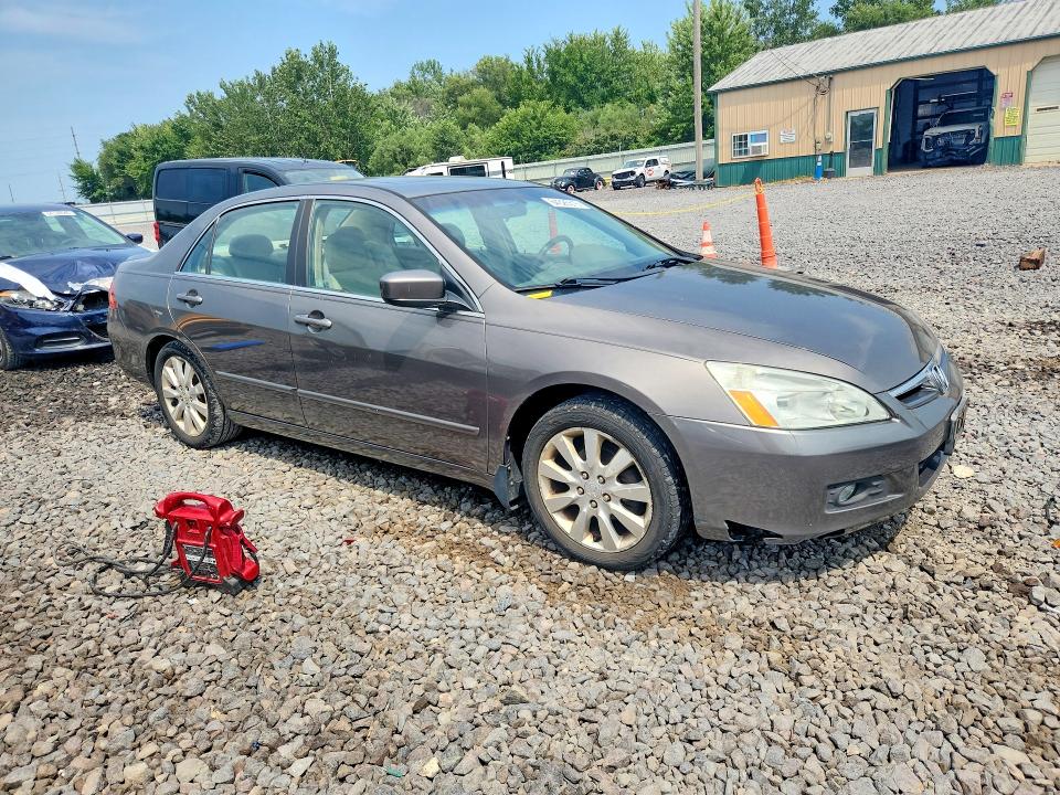 2006 Honda Accord მანქანა იყიდება აუქციონზე, vin: 1HGCM66836A067195, აუქციონის ნომერი: 64325516