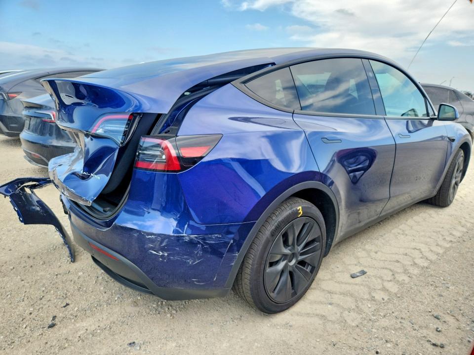 Aukcja sprzedaży 2025 Tesla Model Y, vin: 7SAYGAEE5SF217561, numer aukcji: 64095526