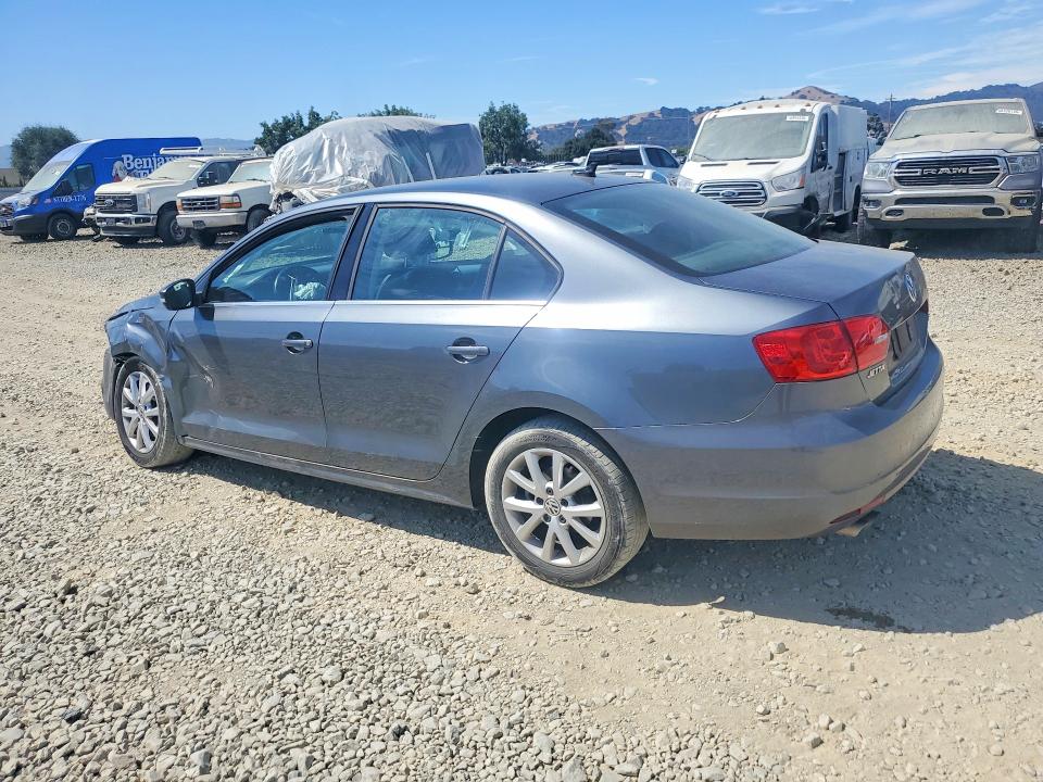 2013 Volkswagen Jetta მანქანა იყიდება აუქციონზე, vin: 3VWDP7AJXDM426999, აუქციონის ნომერი: 65409156
