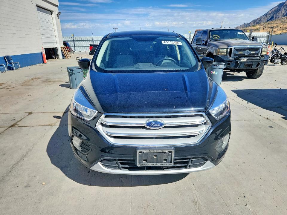 2019 Ford Escape მანქანა იყიდება აუქციონზე, vin: 1FMCU9GD9KUB03777, აუქციონის ნომერი: 65715156
