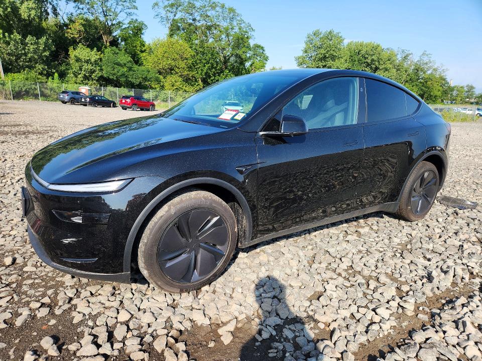 Auction sale of the 2026 Tesla Model Y, vin: 7SAYGAEE0TF646771, lot number: 64435156