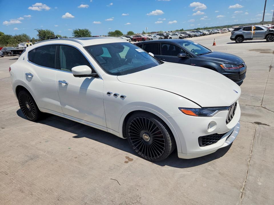 2017 Maserati Levante მანქანა იყიდება აუქციონზე, vin: ZN661XUL3HX210825, აუქციონის ნომერი: 64332666