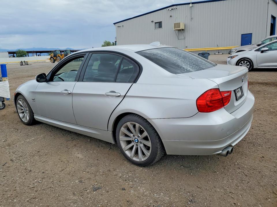 64682836 :رقم المزاد ، WBAPK7C50BF088005 vin ، 2011 Bmw 328 مزاد بيع