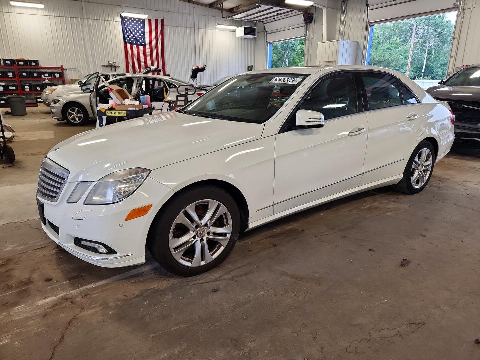 65002456 :رقم المزاد ، WDDHF8HB9AA163186 vin ، 2010 Mercedes-benz E مزاد بيع