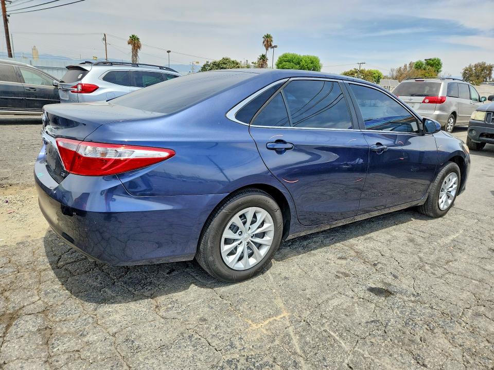 Продаж на аукціоні авто 2017 Toyota Camry, vin: 4T1BF1FK3HU764432, номер лоту: 64160096