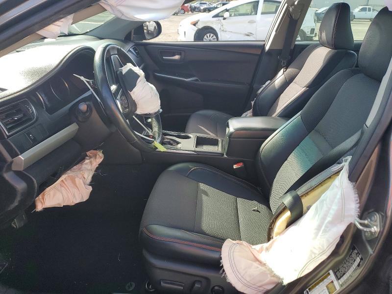 63889346 :رقم المزاد ، 4T1BF1FK5HU305208 vin ، 2017 Toyota Camry مزاد بيع