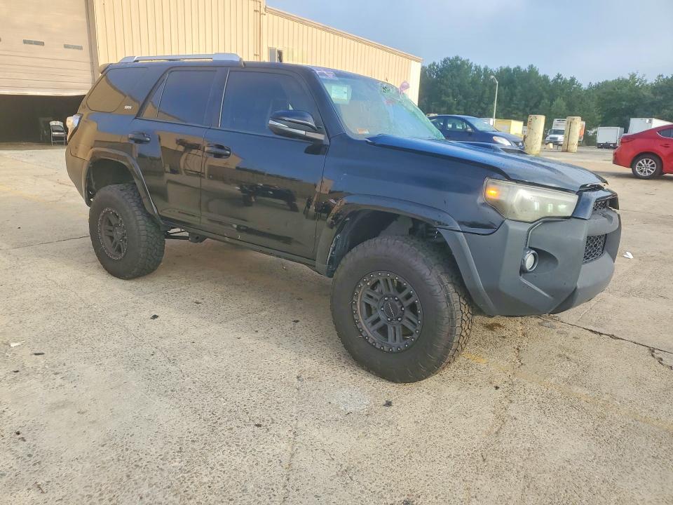 2018 Toyota 4runner მანქანა იყიდება აუქციონზე, vin: JTEBU5JR5J5574925, აუქციონის ნომერი: 63856346
