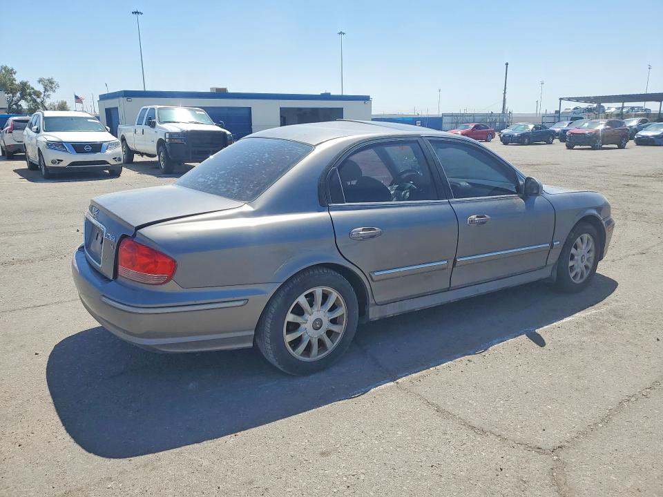 Продажа на аукционе авто 2004 Hyundai Sonata, vin: KMHWF35H54A938970, номер лота: 66462706