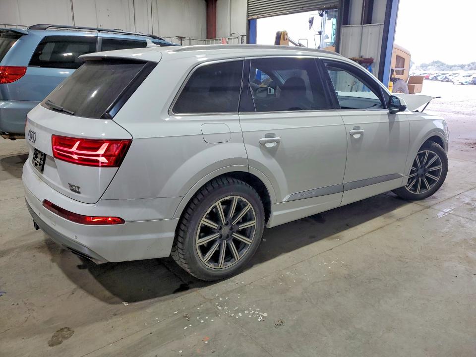 Aukcja sprzedaży 2017 Audi Q7, vin: WA1VAAF72HD012131, numer aukcji: 64847866