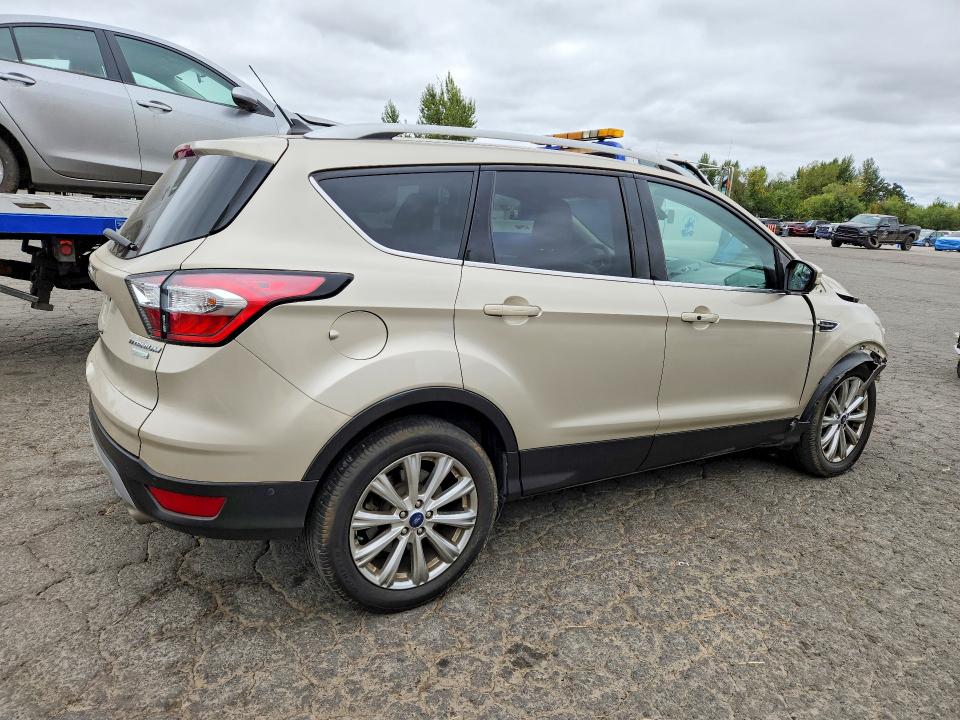 Продаж на аукціоні авто 2018 Ford Escape, vin: 1FMCU0J93JUC09138, номер лоту: 64662426