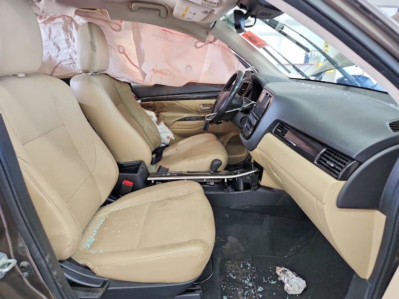 2018 Mitsubishi Outlander მანქანა იყიდება აუქციონზე, vin: JA4AZ3A32JZ053911, აუქციონის ნომერი: 64691286