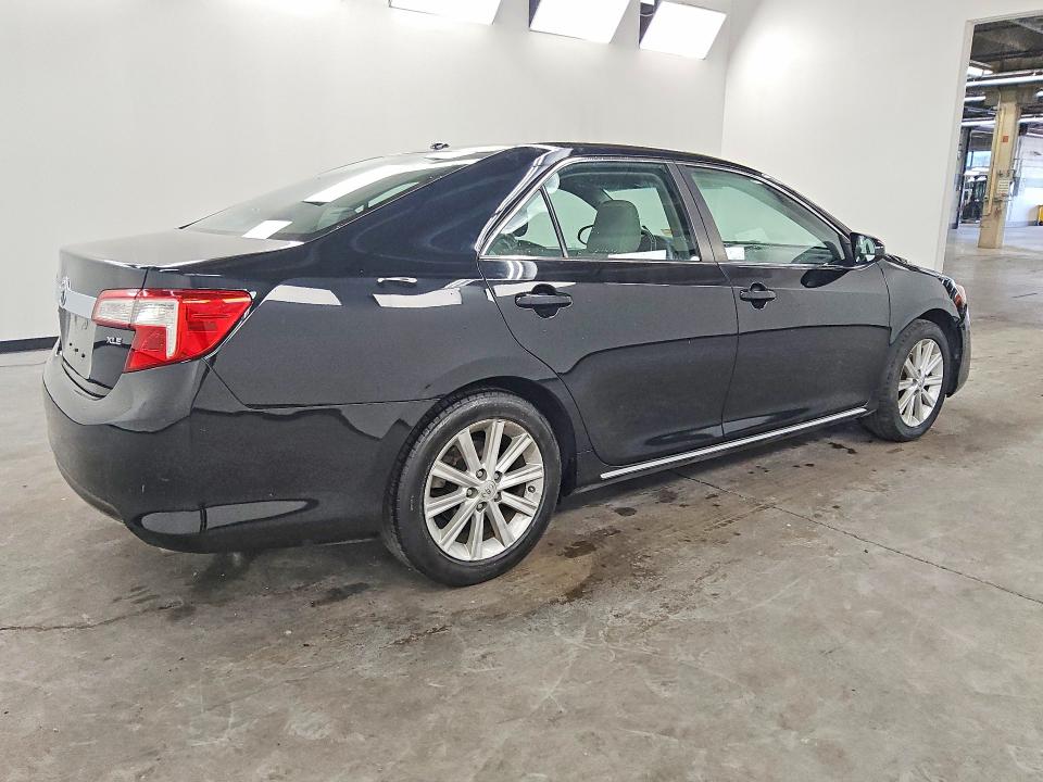 2014 Toyota Camry მანქანა იყიდება აუქციონზე, vin: 4T4BF1FKXER398115, აუქციონის ნომერი: 65073086