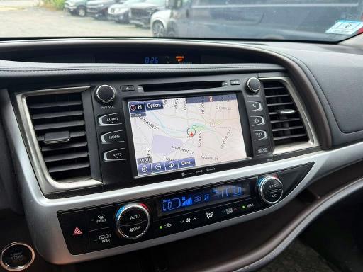 Продажа на аукционе авто 2018 Toyota Highlander, vin: 5TDJZRFH4JS878895, номер лота: 66497016