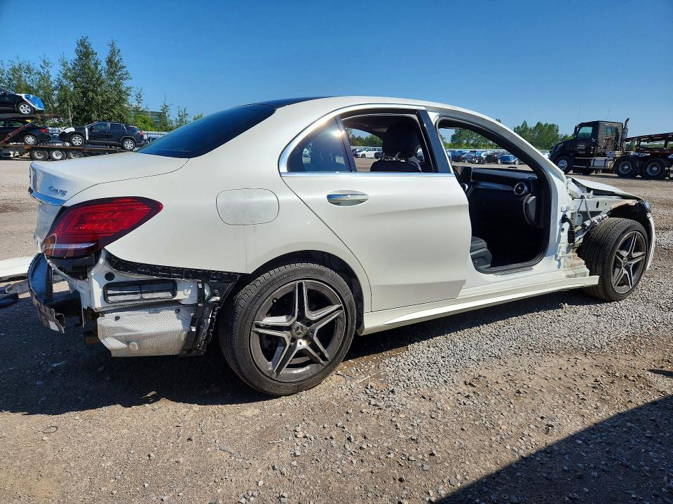 63428426 :رقم المزاد ، W1KWF8EB5MR621338 vin ، 2021 Mercedes-benz C مزاد بيع