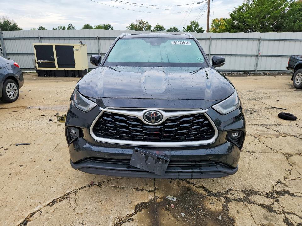67193916 :رقم المزاد ، 5TDHZRBH0MS153822 vin ، 2021 Toyota Highlander مزاد بيع
