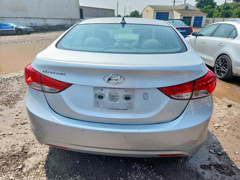 64258866 :رقم المزاد ، 5NPDH4AE4DH202845 vin ، 2013 Hyundai Elantra مزاد بيع
