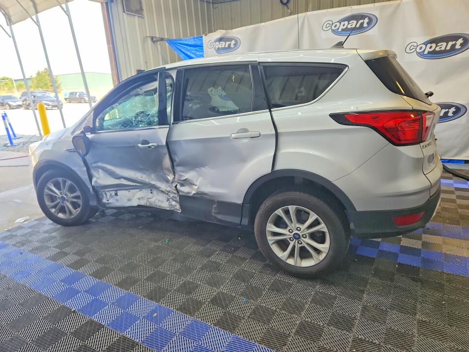 66022296 :رقم المزاد ، 1FMCU0G99KUB66563 vin ، 2019 Ford Escape مزاد بيع