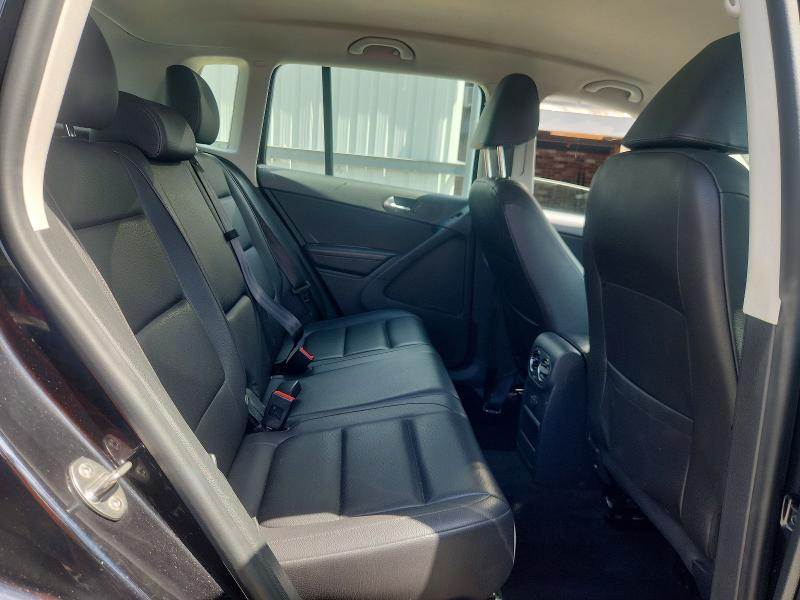 Продажа на аукционе авто 2017 Volkswagen Tiguan, vin: WVGBV7AX2HK000639, номер лота: 63804156
