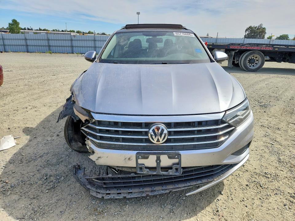 2020 Volkswagen Jetta მანქანა იყიდება აუქციონზე, vin: 3VWCB7BU9LM028250, აუქციონის ნომერი: 65716606