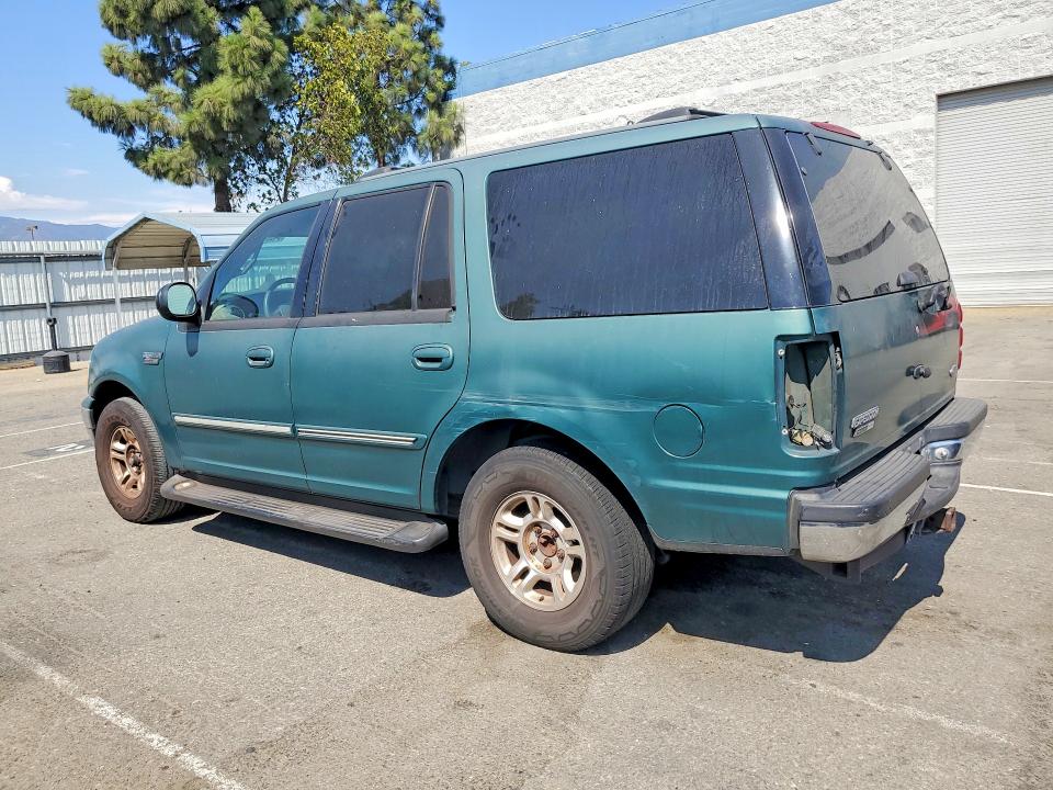2000 Ford Expedition მანქანა იყიდება აუქციონზე, vin: 1FMRU1561YLB90220, აუქციონის ნომერი: 64399766