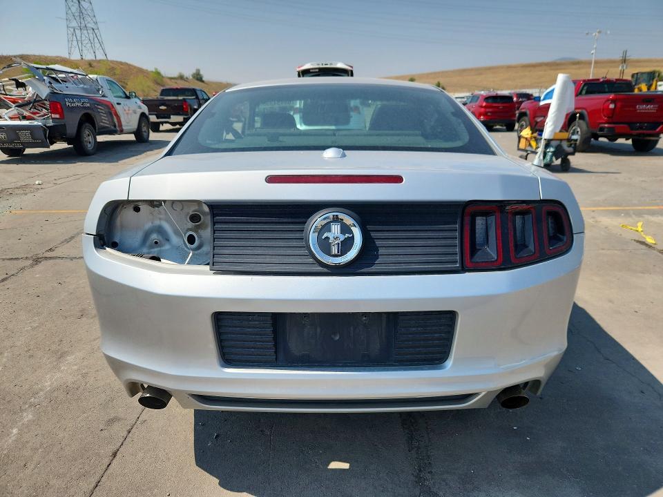 64454396 :رقم المزاد ، 1ZVBP8AM6D5238218 vin ، 2013 Ford Mustang مزاد بيع