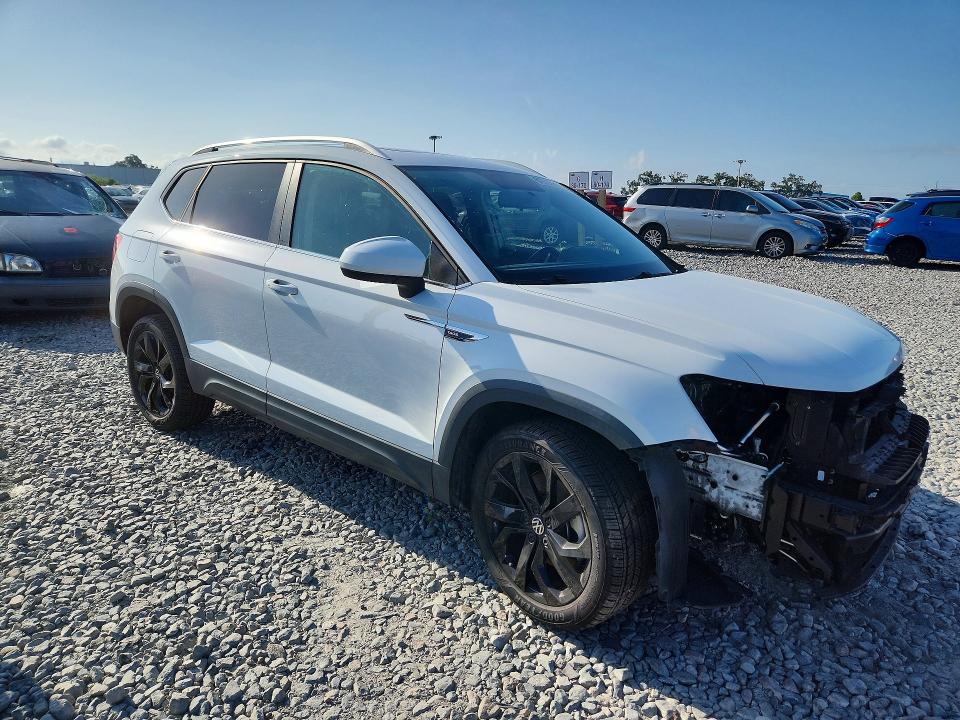 2022 Volkswagen Taos მანქანა იყიდება აუქციონზე, vin: 3VVTX7B24NM025019, აუქციონის ნომერი: 64906066