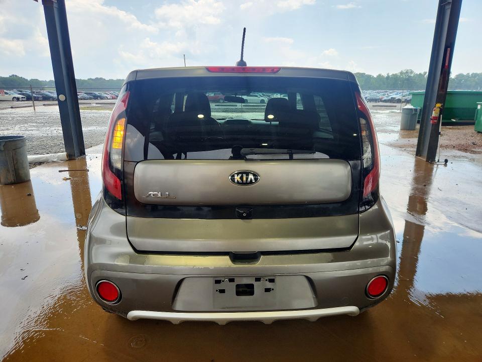 63757536 :رقم المزاد ، KNDJP3A50J7541019 vin ، 2018 Kia Soul مزاد بيع