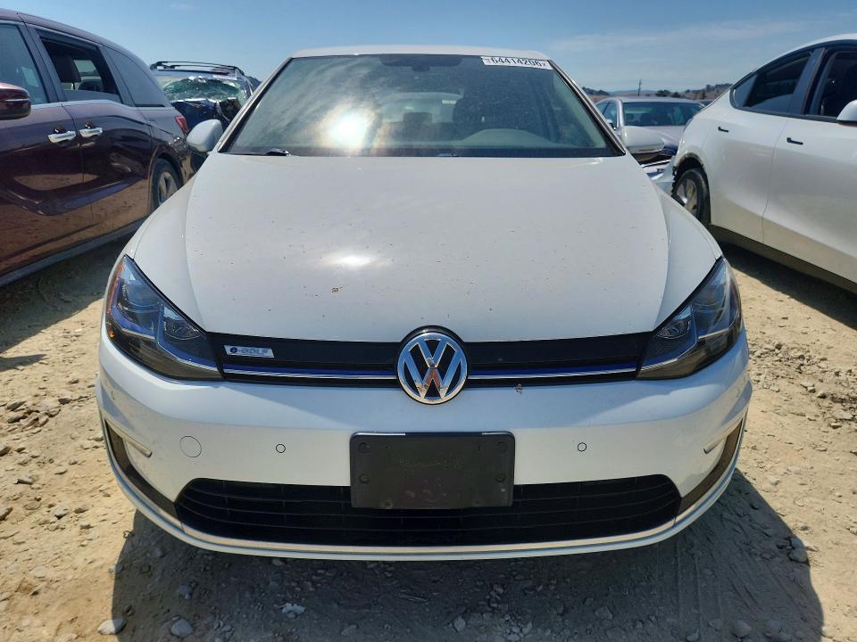 64414206 :رقم المزاد ، WVWPR7AU4HW953446 vin ، 2017 Volkswagen E-golf مزاد بيع