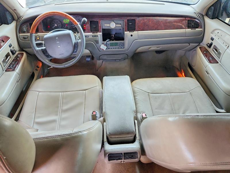 Aukcja sprzedaży 2008 Lincoln Town Car, vin: 2LNHM82V98X639453, numer aukcji: 64384876